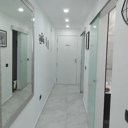 House Grace Parque San Eugenio أذيخي